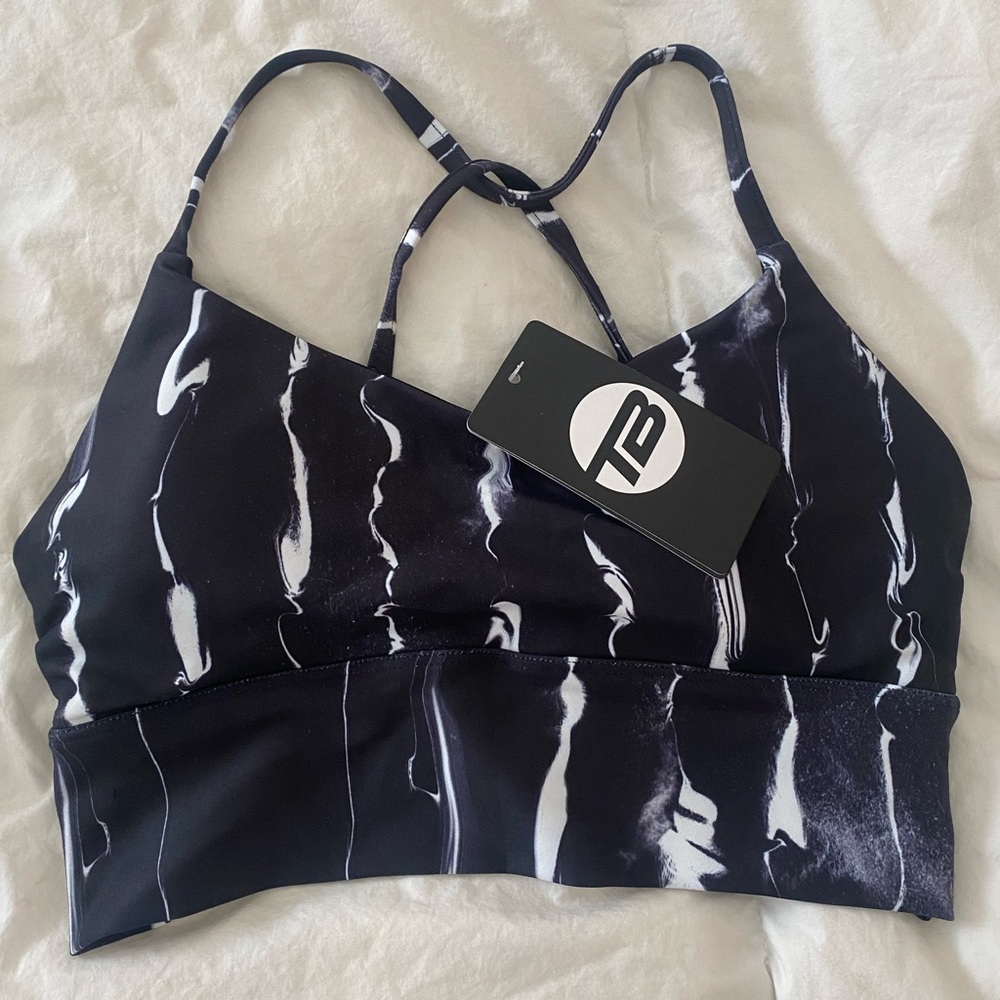 Never worn sports bra- Buttery Soft
